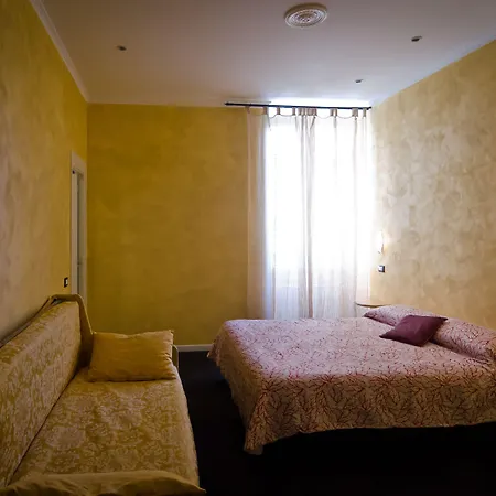 招待所 圣雷莫珀洛恩酒店 圣雷默