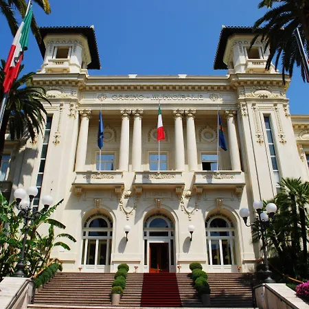 圣雷莫珀洛恩酒店 招待所 3*