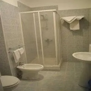 圣雷莫珀洛恩酒店 招待所 圣雷默