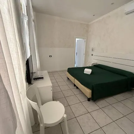 ゲストハウス ポロン サンレモ