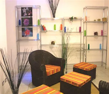 ポロン ゲストハウス 3*